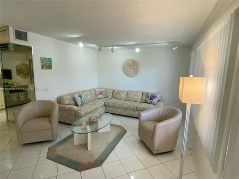 1902 Bermuda Circle Coconut Creek FL 33066