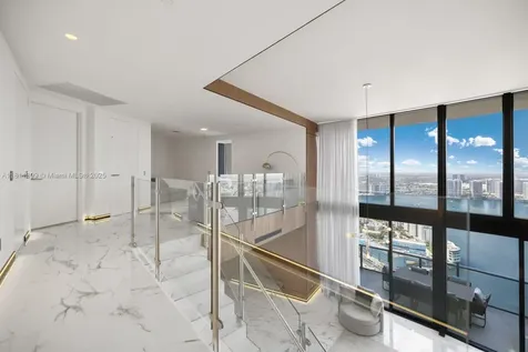 18555 Collins Avenue Sunny Isles Beach FL 33160