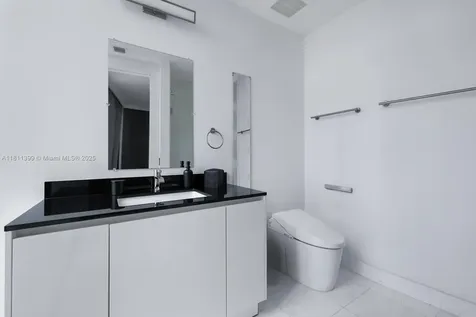 18555 Collins Avenue Sunny Isles Beach FL 33160