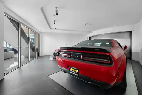 18555 Collins Avenue Sunny Isles Beach FL 33160