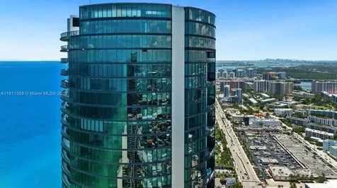 18555 Collins Avenue Sunny Isles Beach FL 33160