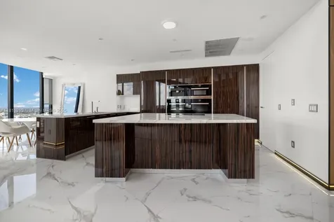 18555 Collins Avenue Sunny Isles Beach FL 33160