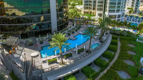 18555 Collins Avenue Sunny Isles Beach FL 33160