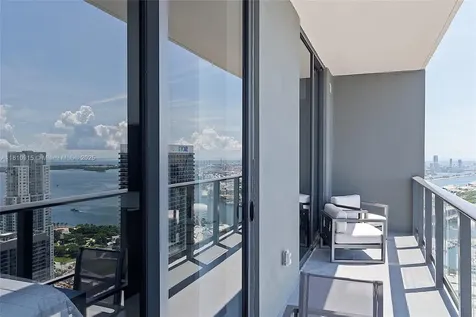 601 NE 1st Avenue Miami FL 33132