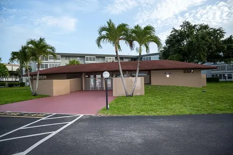 2861 NW 47th Terrace Lauderdale Lakes FL 33313