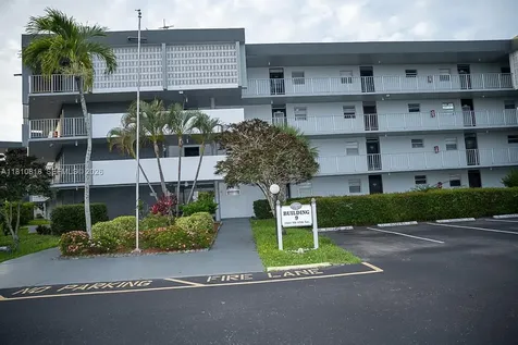 2861 NW 47th Terrace Lauderdale Lakes FL 33313