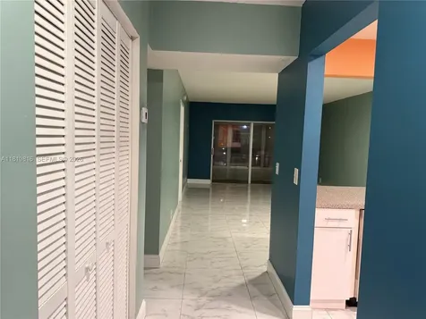 2861 NW 47th Terrace Lauderdale Lakes FL 33313