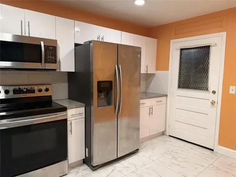 2861 NW 47th Terrace Lauderdale Lakes FL 33313