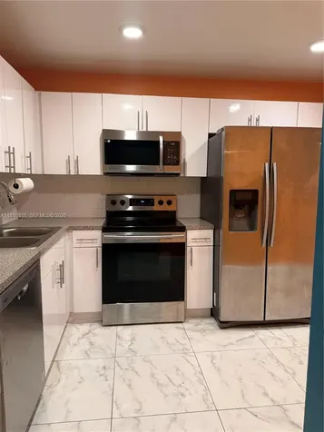 2861 NW 47th Terrace Lauderdale Lakes FL 33313