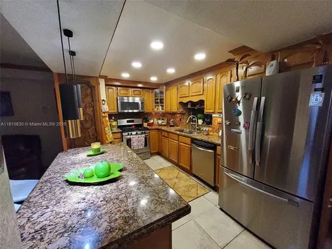 11389 SW 65th Street Miami FL 33173