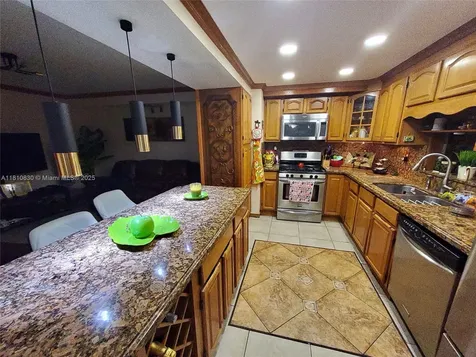 11389 SW 65th Street Miami FL 33173