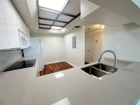 520 Brickell Key Drive Miami FL 33131