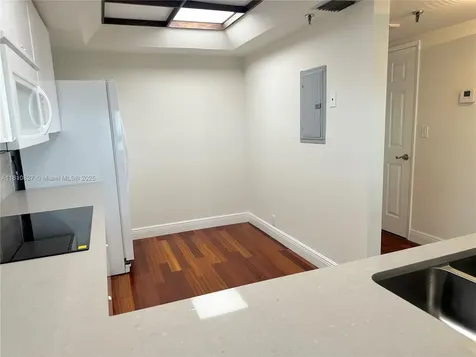 520 Brickell Key Drive Miami FL 33131
