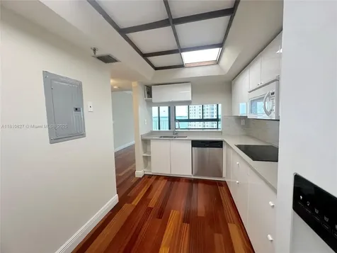520 Brickell Key Drive Miami FL 33131