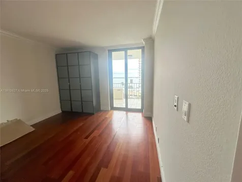 520 Brickell Key Drive Miami FL 33131