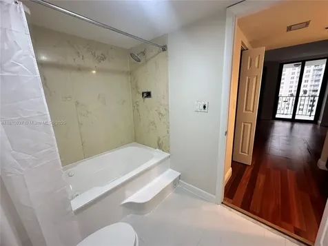 520 Brickell Key Drive Miami FL 33131