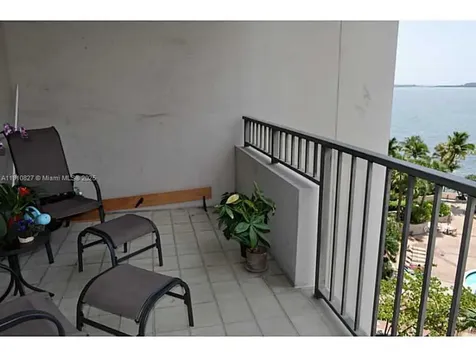 520 Brickell Key Drive Miami FL 33131