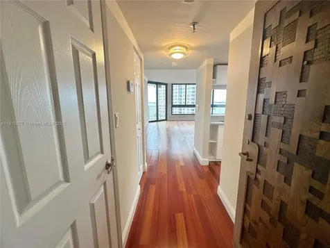 520 Brickell Key Drive Miami FL 33131