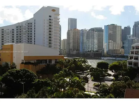 520 Brickell Key Drive Miami FL 33131