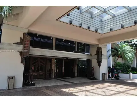 520 Brickell Key Drive Miami FL 33131