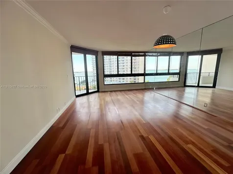 520 Brickell Key Drive Miami FL 33131