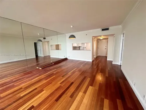 520 Brickell Key Drive Miami FL 33131