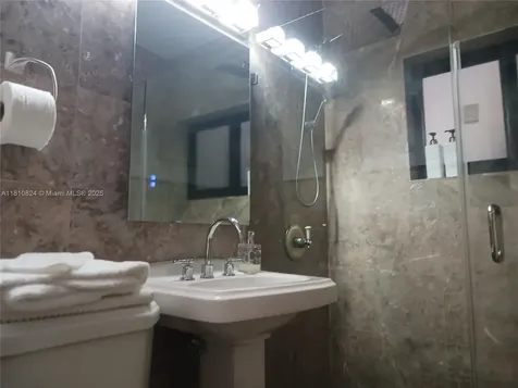 3429 SW 23rd Terrace Miami FL 33145