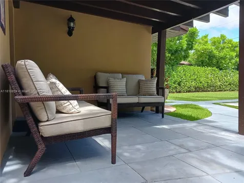 3429 SW 23rd Terrace Miami FL 33145