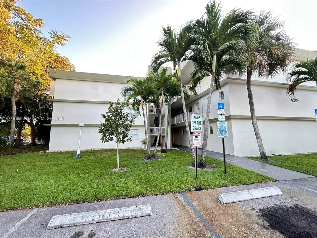 4205 N University Drive Sunrise FL 33351