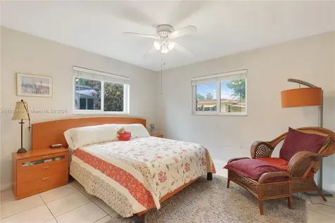 5723 NW 69th Avenue Tamarac FL 33321