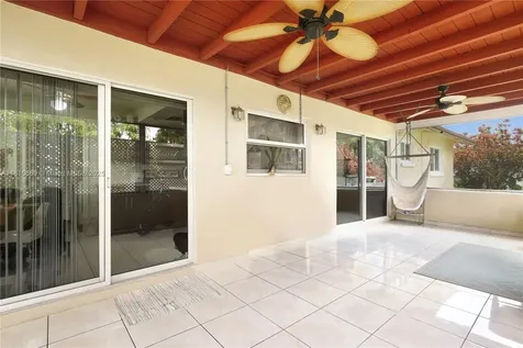 5723 NW 69th Avenue Tamarac FL 33321