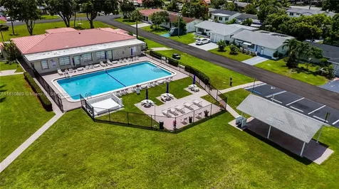 5723 NW 69th Avenue Tamarac FL 33321