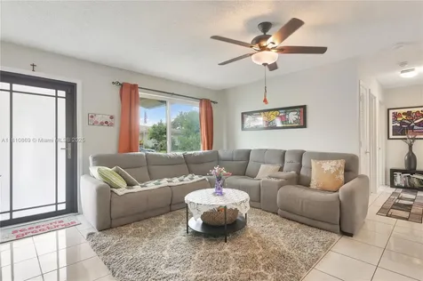 5723 NW 69th Avenue Tamarac FL 33321