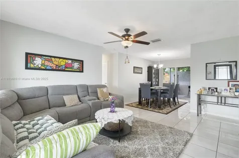 5723 NW 69th Avenue Tamarac FL 33321