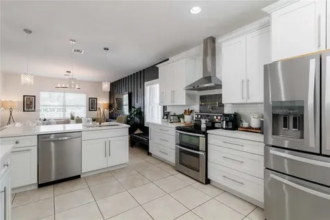 184 NE 36th Avenue Road Homestead FL 33033