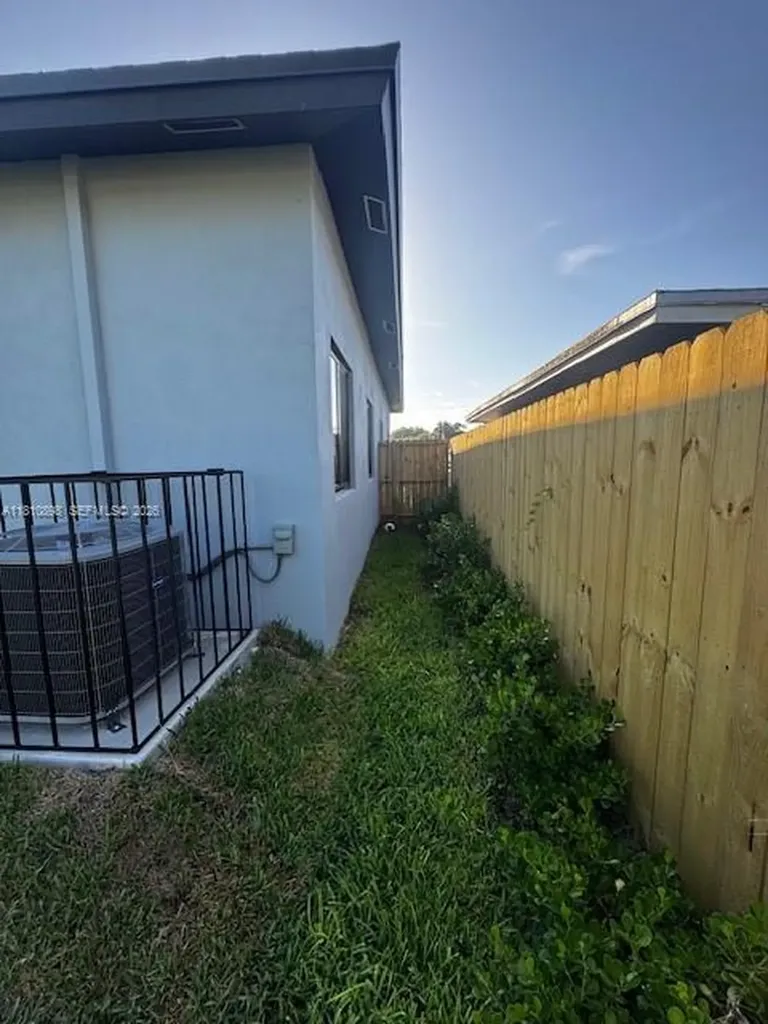 307 NW 28th Avenue Fort Lauderdale FL 33311