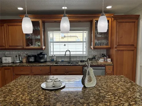 12710 SW 43rd Drive Miami FL 33175