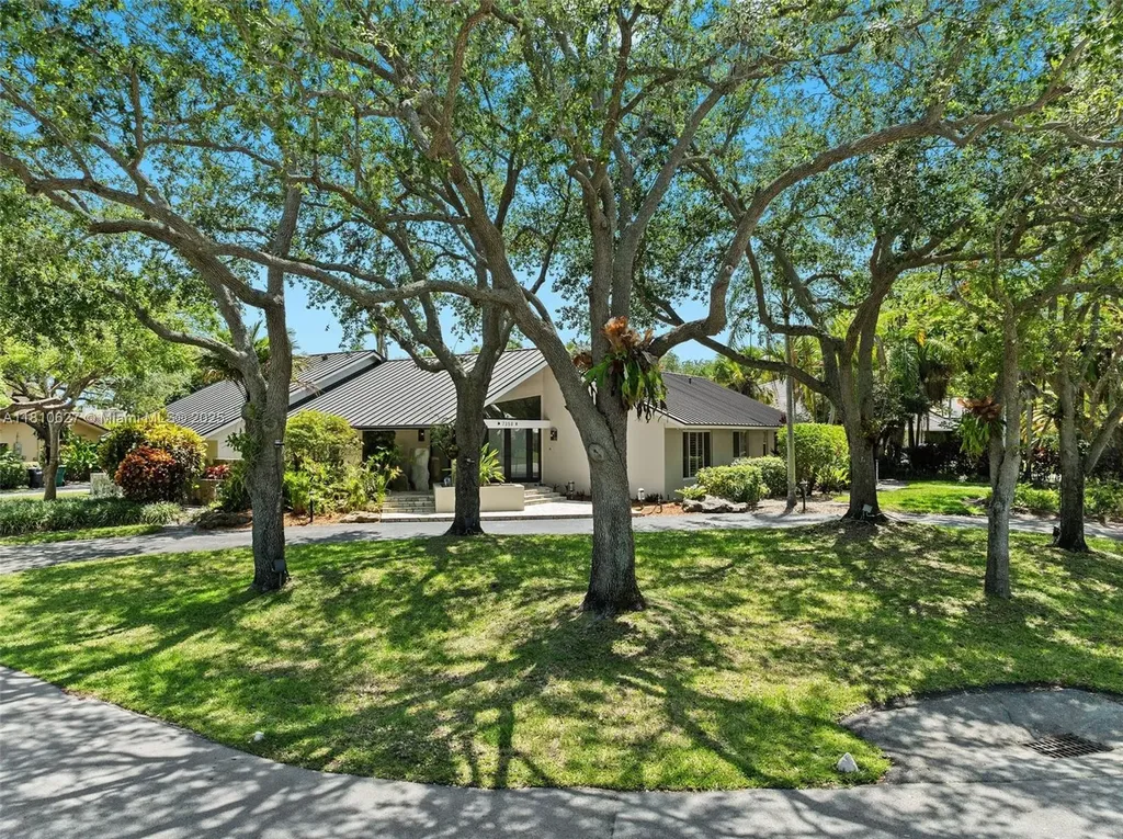 7350 SW 154th Terrace Palmetto Bay FL 33157