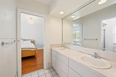 7350 SW 154th Terrace Palmetto Bay FL 33157