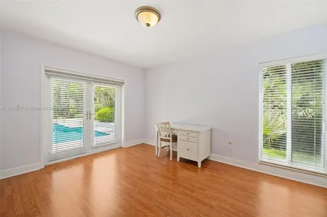 7350 SW 154th Terrace Palmetto Bay FL 33157