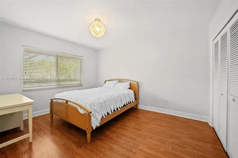 7350 SW 154th Terrace Palmetto Bay FL 33157