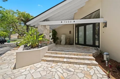 7350 SW 154th Terrace Palmetto Bay FL 33157