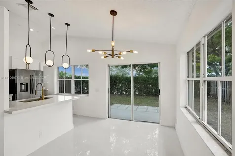 7325 Flores Way Margate FL 33063