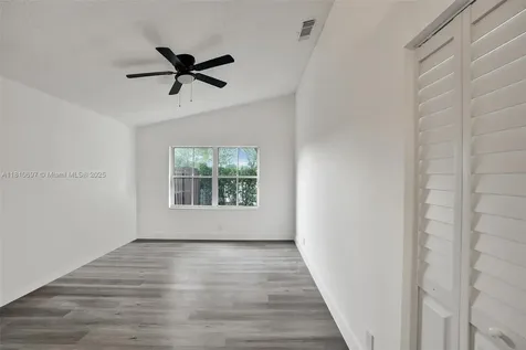 7325 Flores Way Margate FL 33063