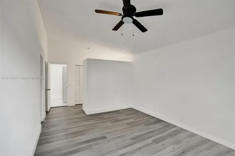 7325 Flores Way Margate FL 33063