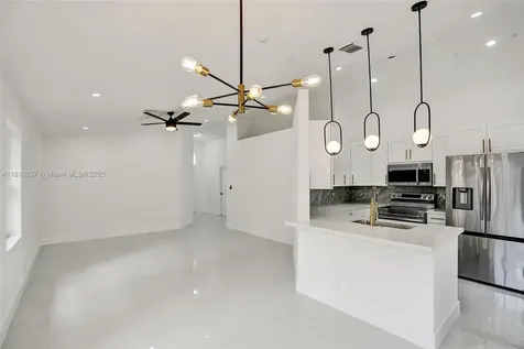 7325 Flores Way Margate FL 33063