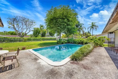 9760 SW 119th Street Miami FL 33176