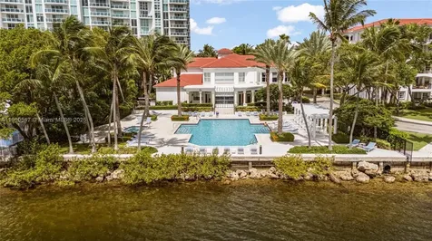 3245 NE 184th Street Aventura FL 33160