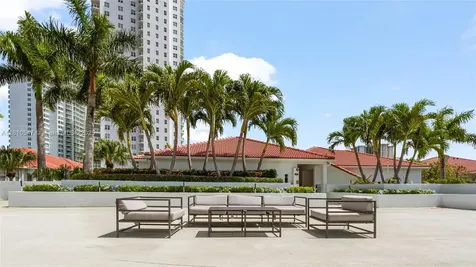 3245 NE 184th Street Aventura FL 33160