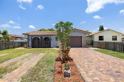 5808 Polk Street Hollywood FL 33021